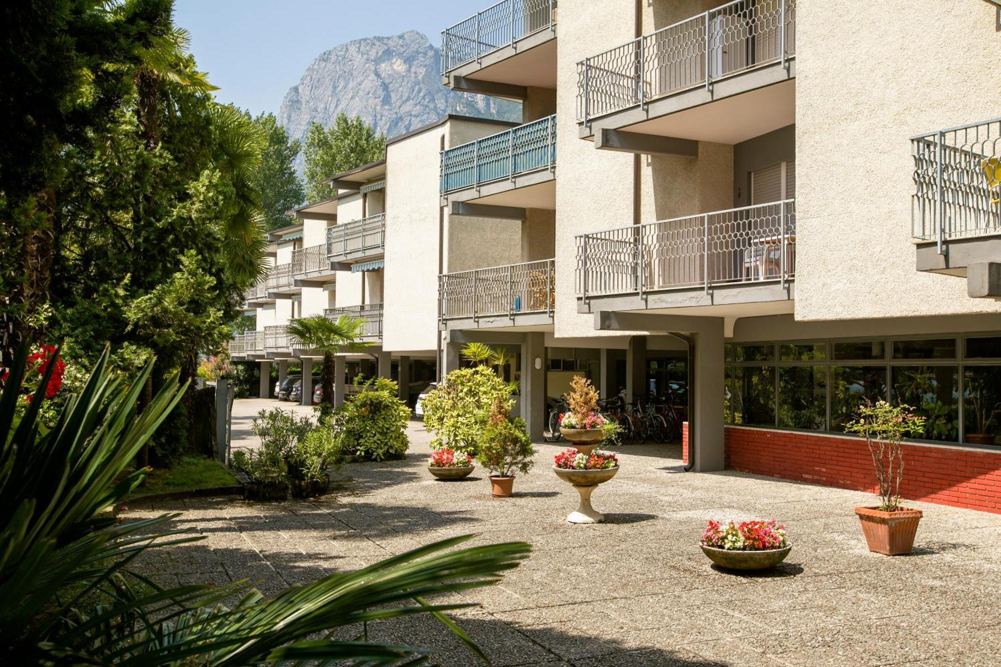 Riva Lago E Spiaggia Apartment 2 - Happy Rentals Kültér fotó